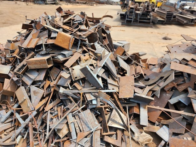 Manufacturer of metal scrap