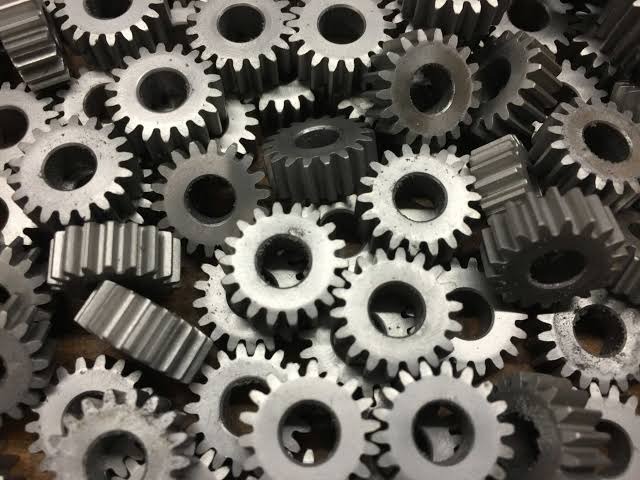 Reduction Gears & Gear Cutting